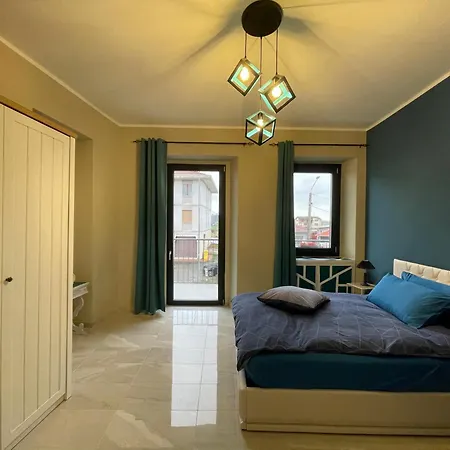 Elena House Апартаменты